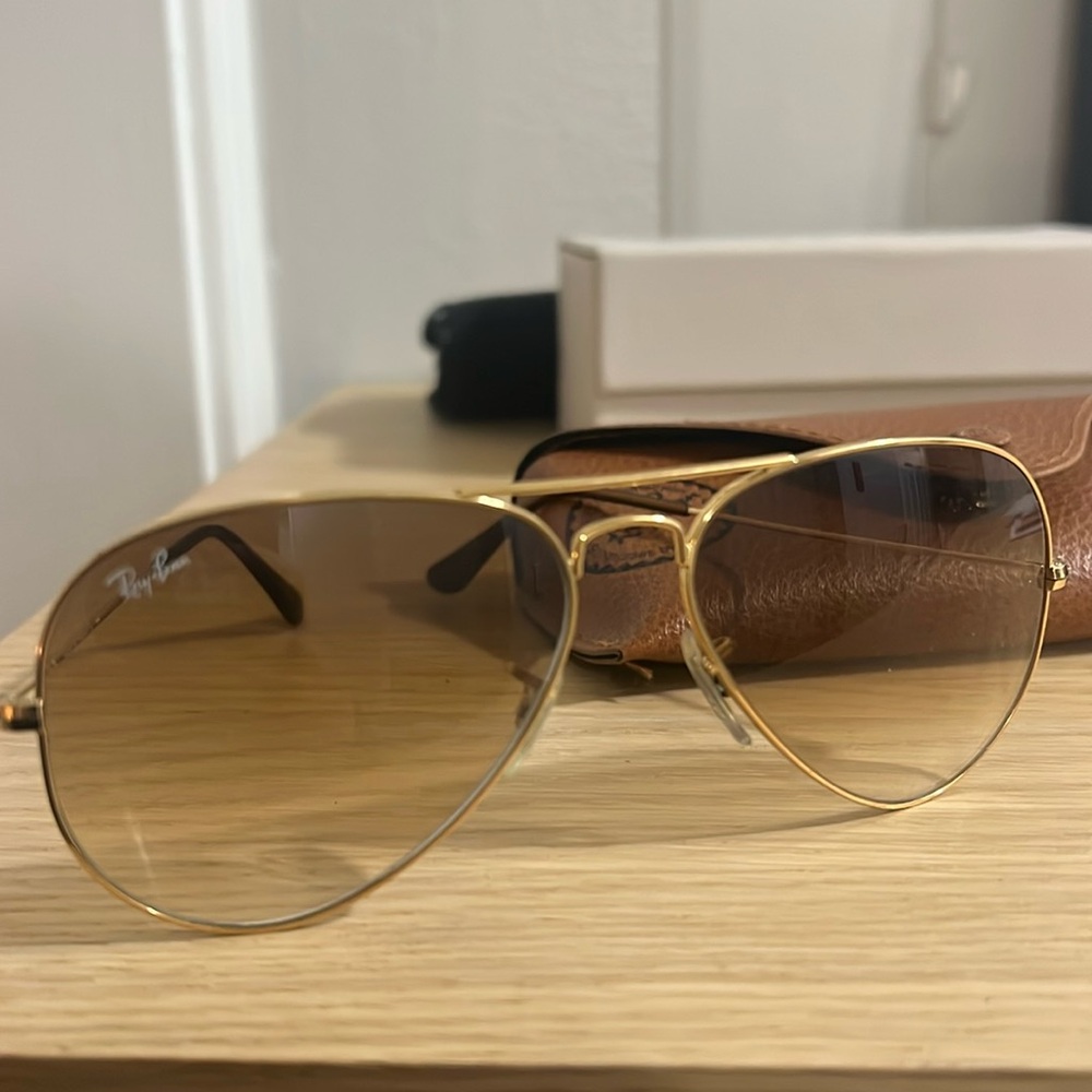 Ray-Ban RB3025 Metal Aviator Sunglasses For Men For Women
